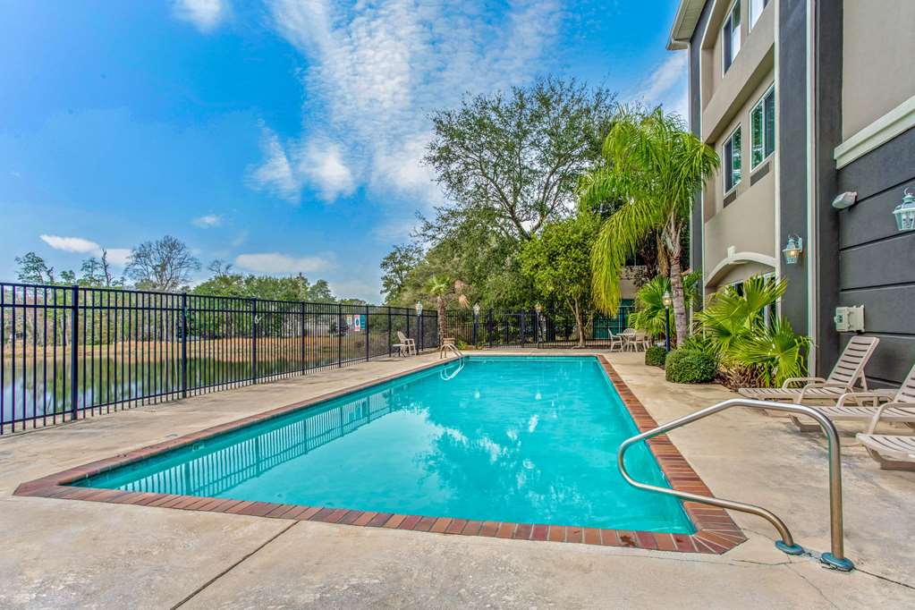 La Quinta Inn & Suites by Wyndham Biloxi - photo 14