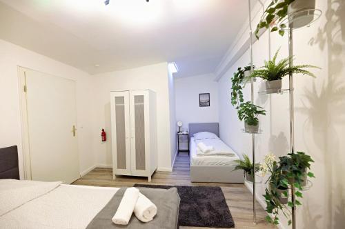 Peaceful City Garden Apartment — 4-Star Luxury Hotel in Hamburg, Germany