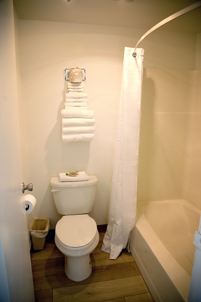The Virginian Motel - photo 14