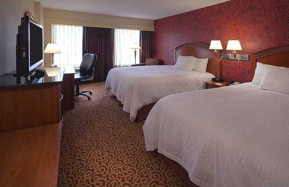 Hampton Inn & Suites Columbus Downtown - photo 15