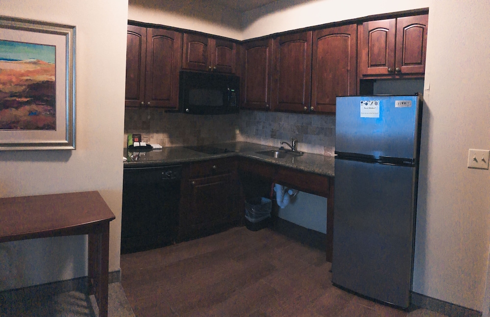 Staybridge Suites Covington - photo 15