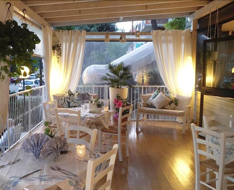 Hotel Loretta & Dependance - last minute hotel in Cervia