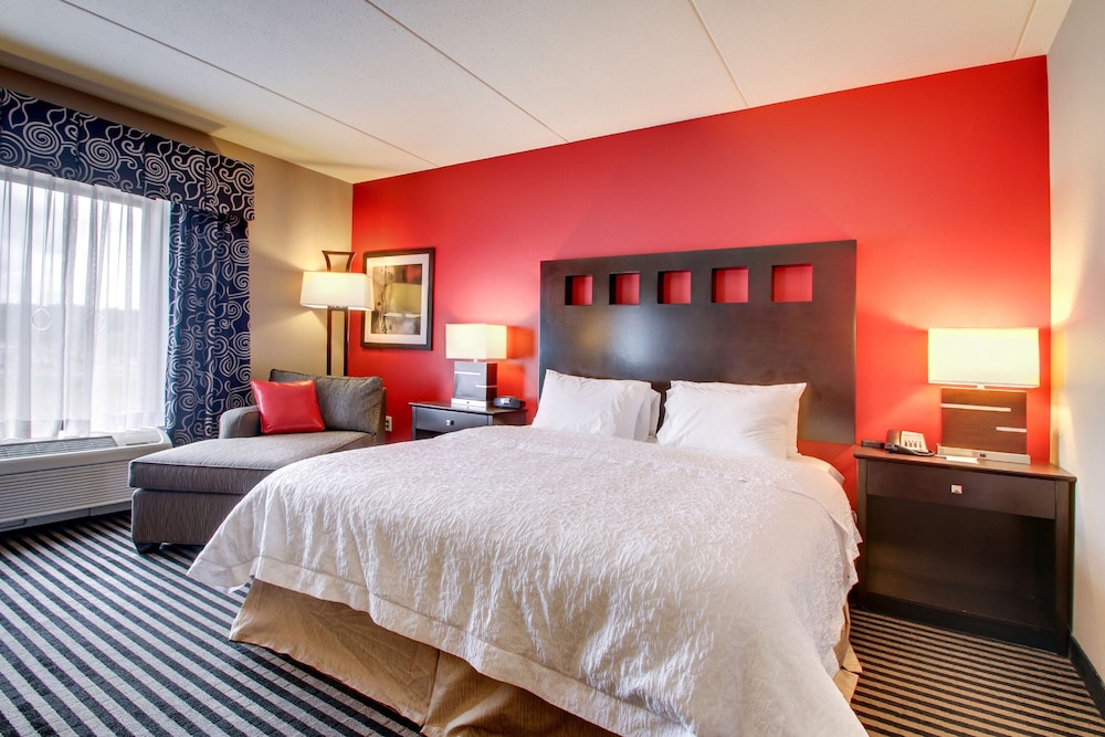 Hampton Inn Birmingham Leeds - photo 12