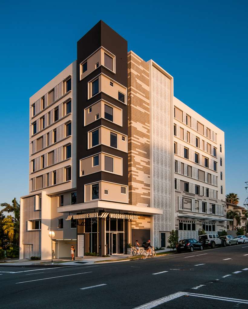 Woodroffe Hotel — hotel in Southport