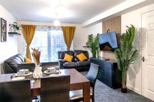 Open Mind Property Luxury Apartment Near Hospital & Underground Free Parking for 2 Vehicles — 4-Star Luxury Hotel in Southampton, United Kingdom