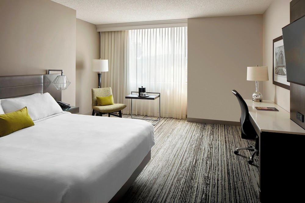 Marriott Cincinnati Airport - photo 11