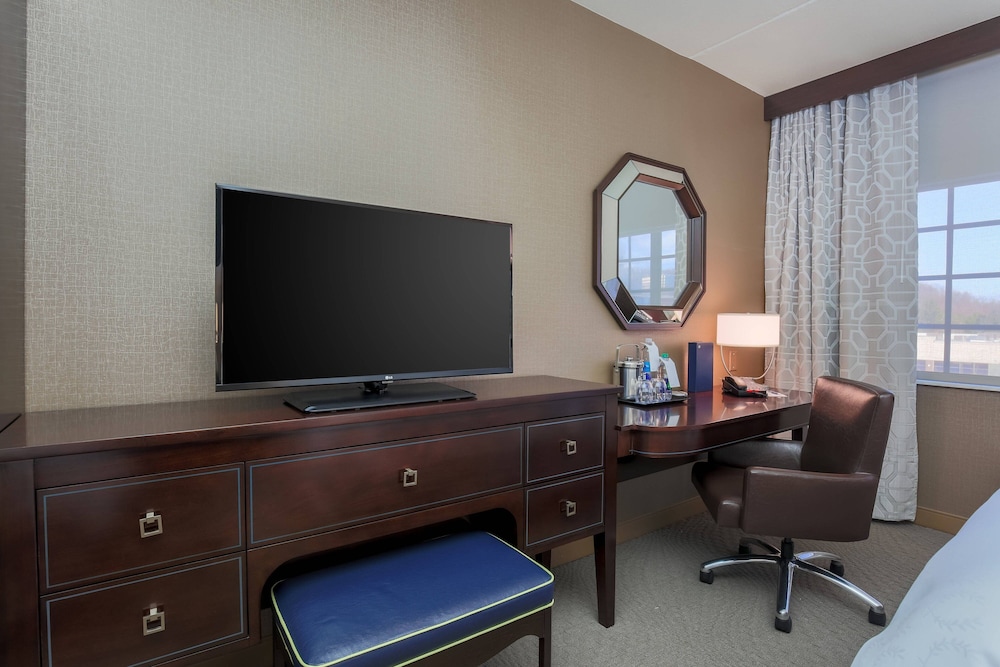 Sheraton Tarrytown Hotel - photo 14