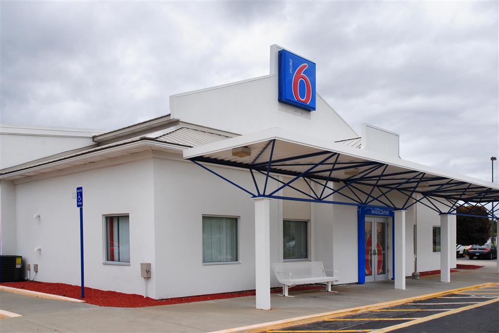 Motel 6 Seekonk MA Providence East - featured photo