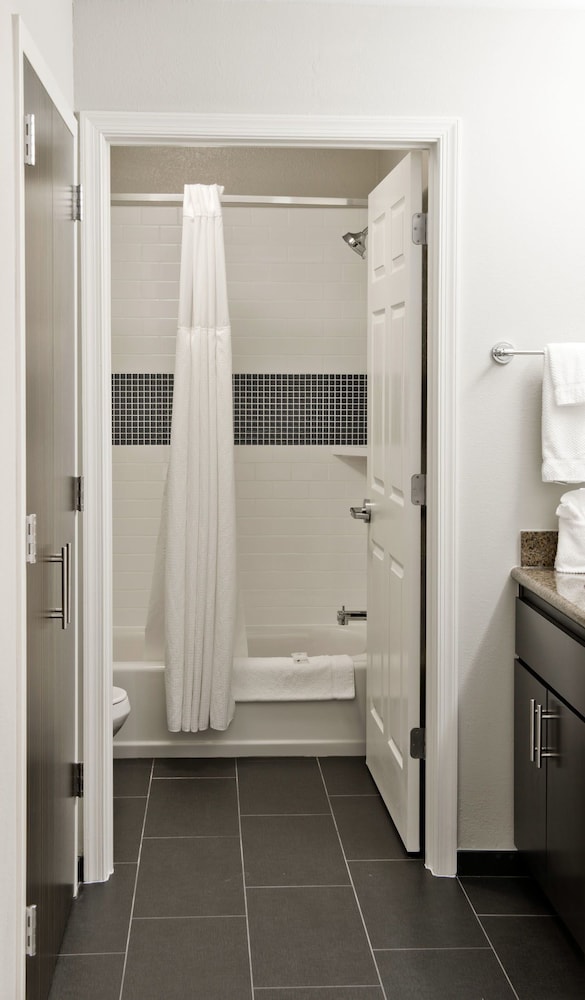Staybridge Suites Charlotte Ballantyne by IHG - photo 30