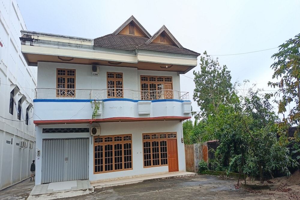 Hotel O Karunia Kost & PenginapanNearSiring Marabahan — hotel in Marabahan