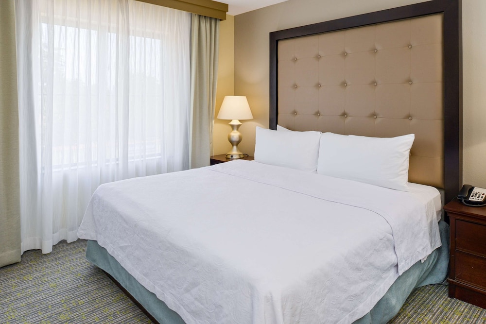 Homewood Suites by Hilton Fresno - photo 21
