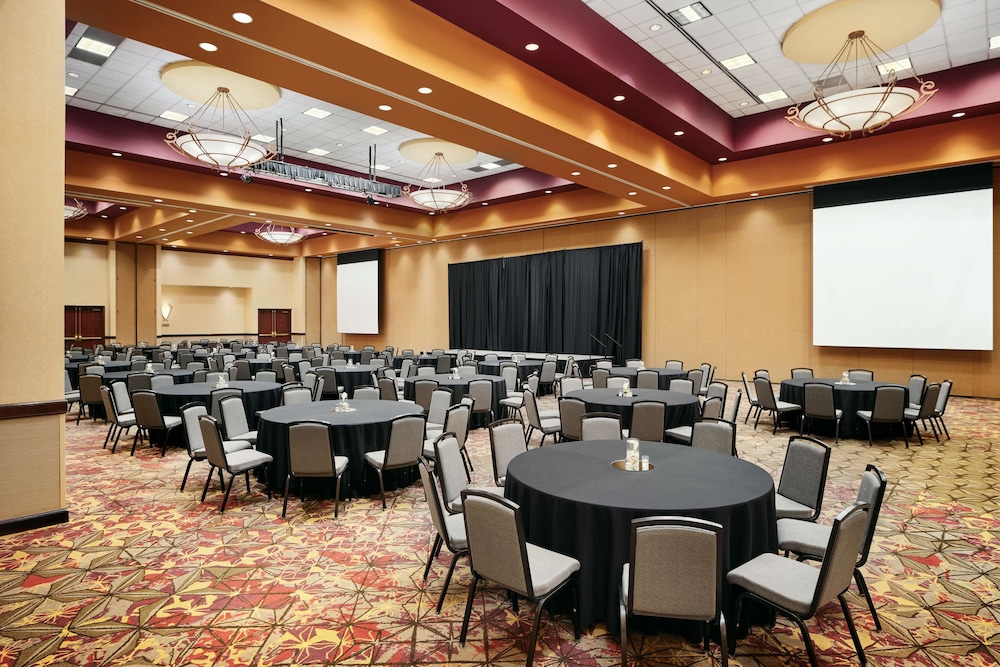 Embassy Suites by Hilton Charlotte Concord Golf Resort & Spa - photo 89