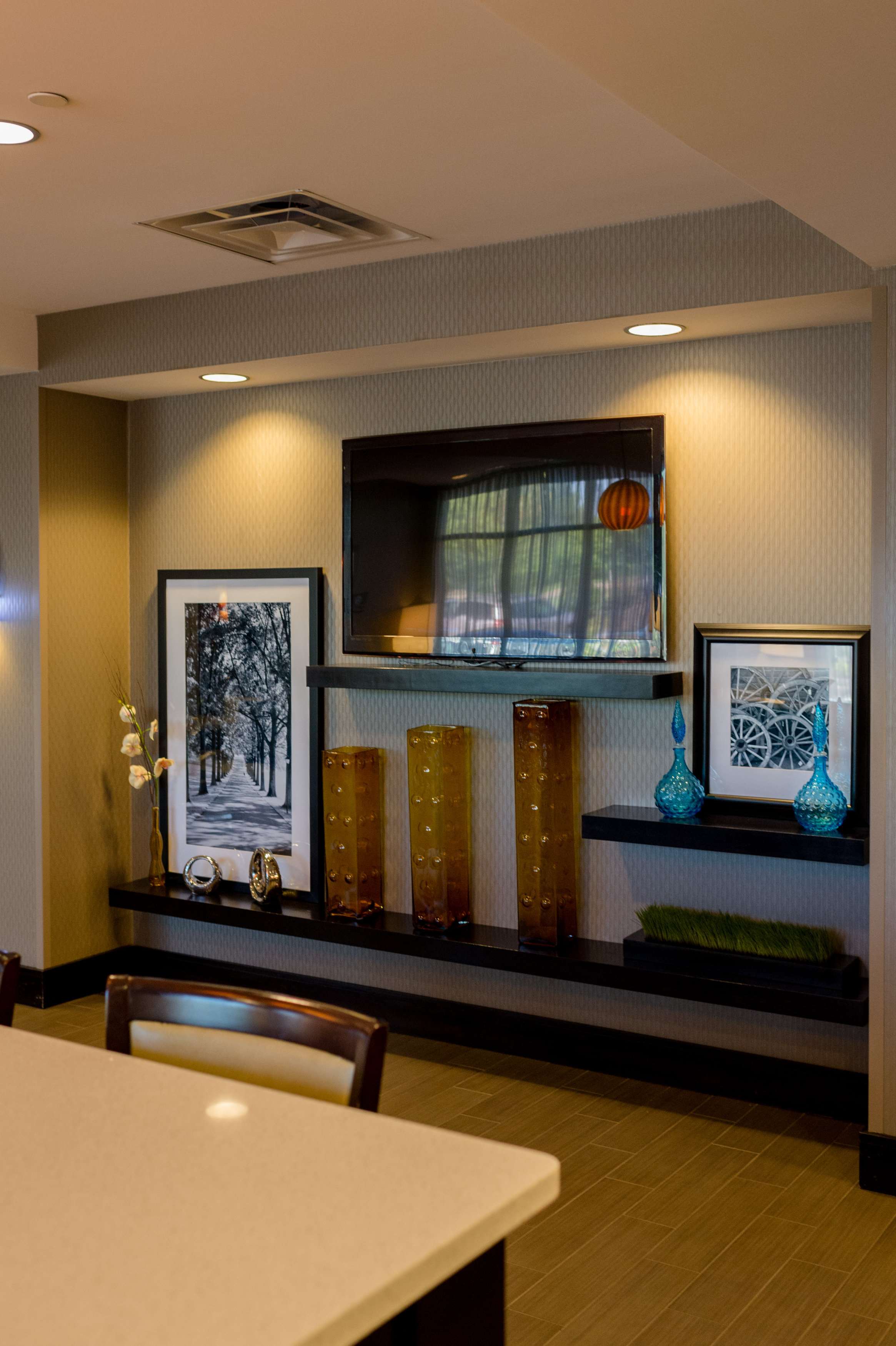 Hampton Inn Oxford Conference Center - photo 15