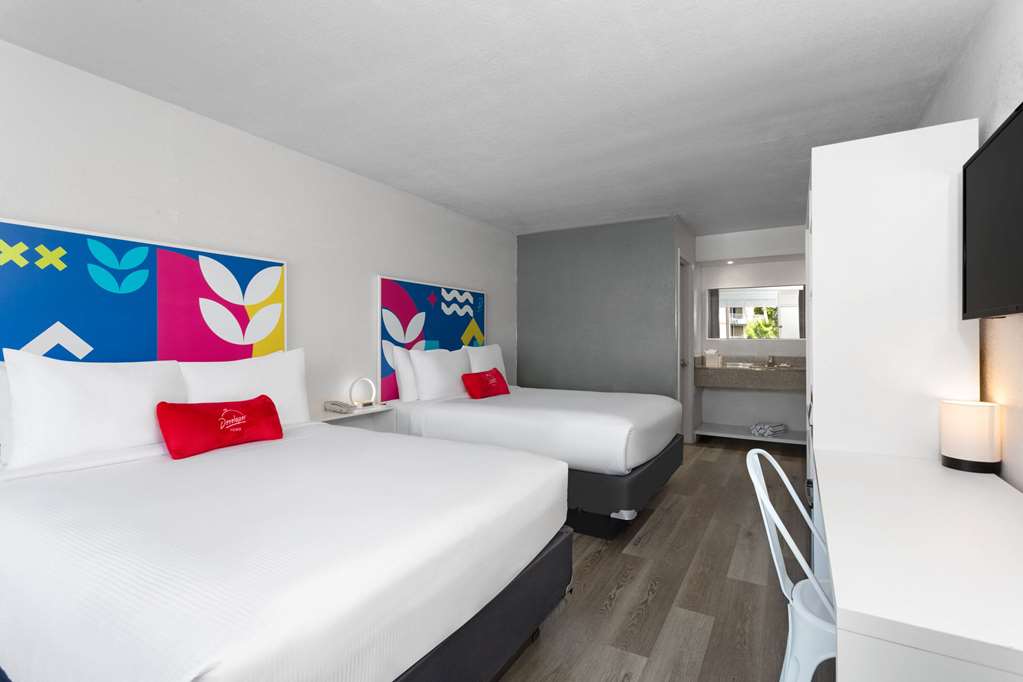 Baymont by Wyndham Orlando Lake Buena Vista South - photo 9