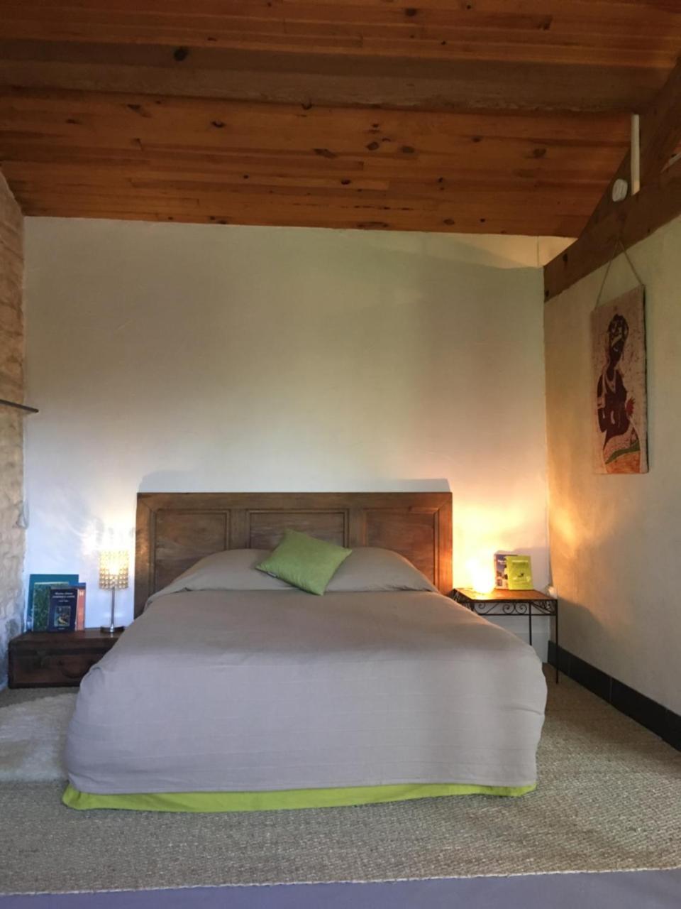 Dormir Ben Aise - carbon neutral hotel in Maillezais