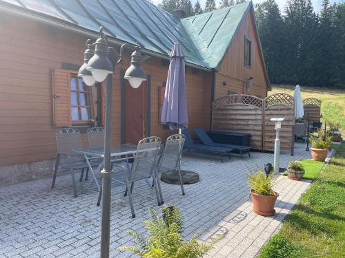 Chybotek. Domek - carbon neutral hotel in Unknown City