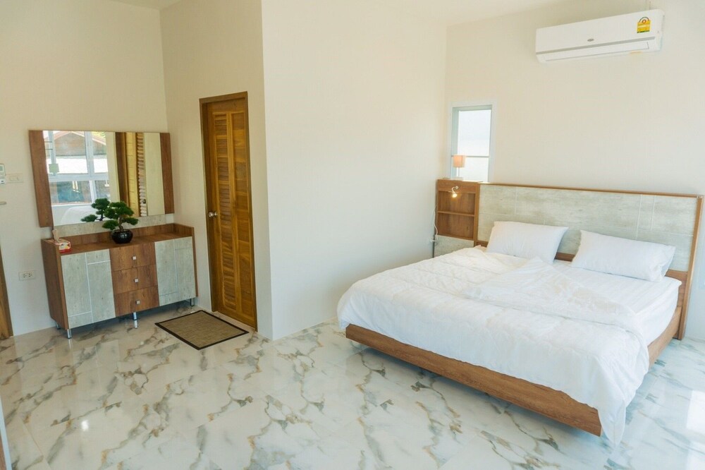 Zen Zone — hotel near Lampang Airport