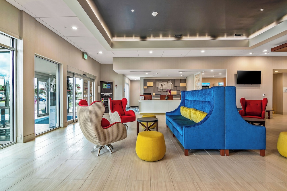 Holiday Inn Express & Suites Orlando Lake Buena Vista by IHG - photo 3