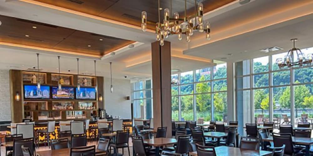 The Landing Hotel at Rivers Casino Pittsburgh - photo 43