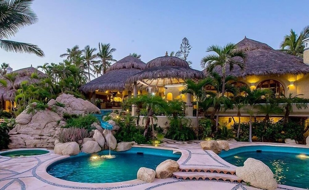 Casa Las Rocas — 4-Star Luxury Hotel in Cabo San Lucas, Mexico