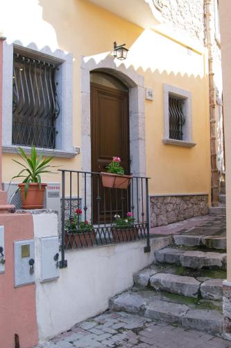 La Casetta Di Otto — 4-Star Luxury Hotel in Taormina, Italy