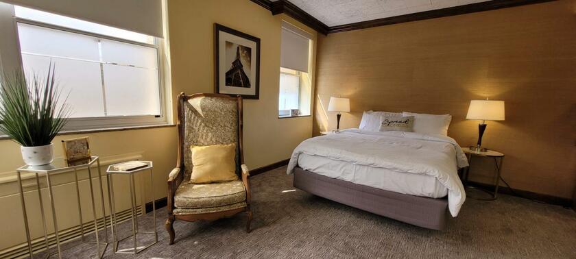 Hotel Phillips Hotel - photo 7