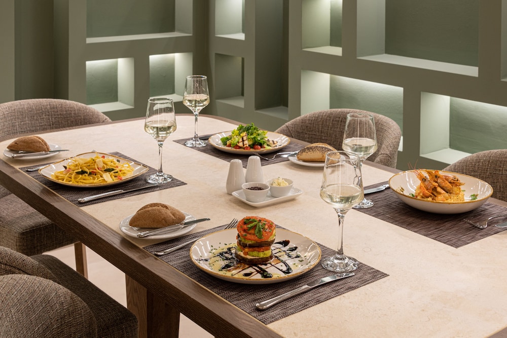 מזון ומשקאות