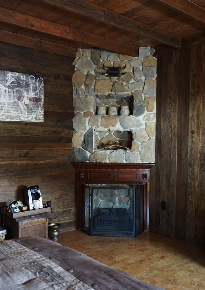 The Litchfield Inn - photo 30