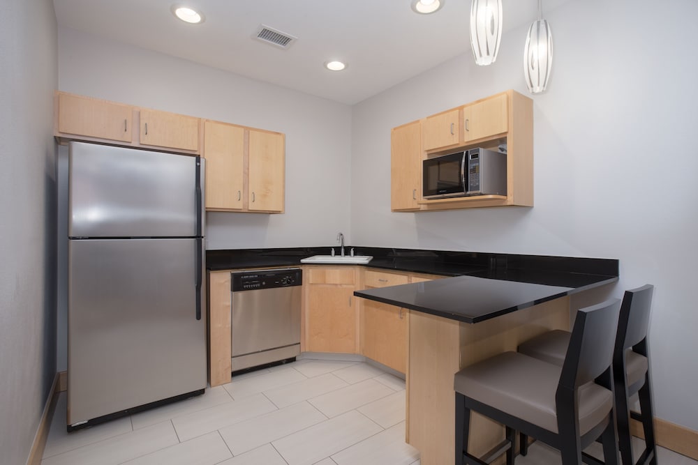 Holiday Inn Express & Suites Amarillo by IHG - photo 13