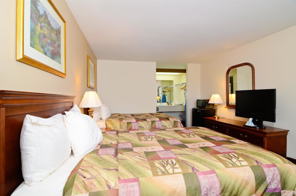 Super 8 by Wyndham McGehee - photo 12