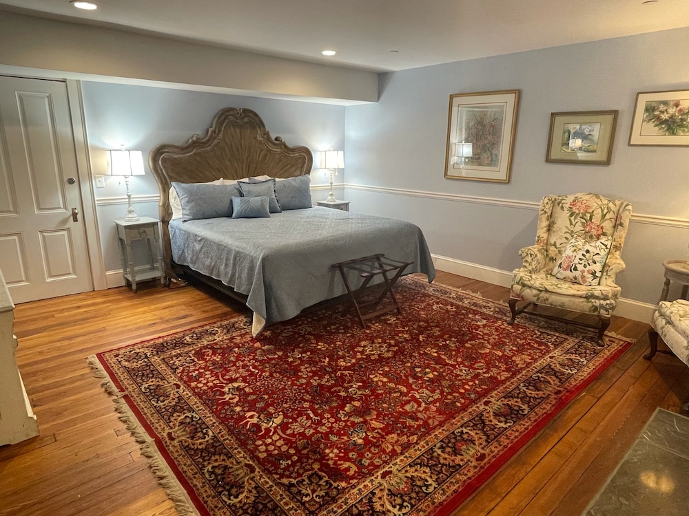 Godley Manor - photo 3