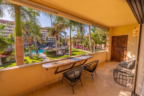Casa Reposado — 4-Star Luxury Hotel in Cabo San Lucas, Mexico
