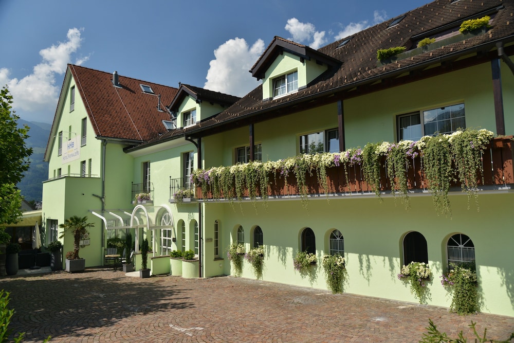 Hotel Hofbalzers — Balzers