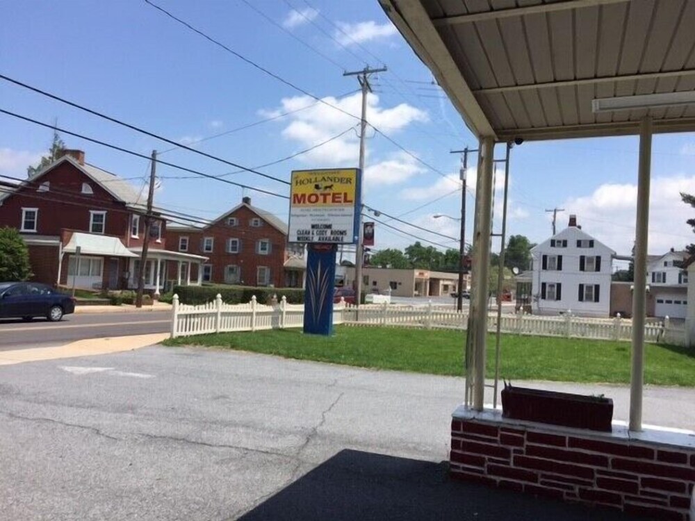 Hollander Motel - photo 32