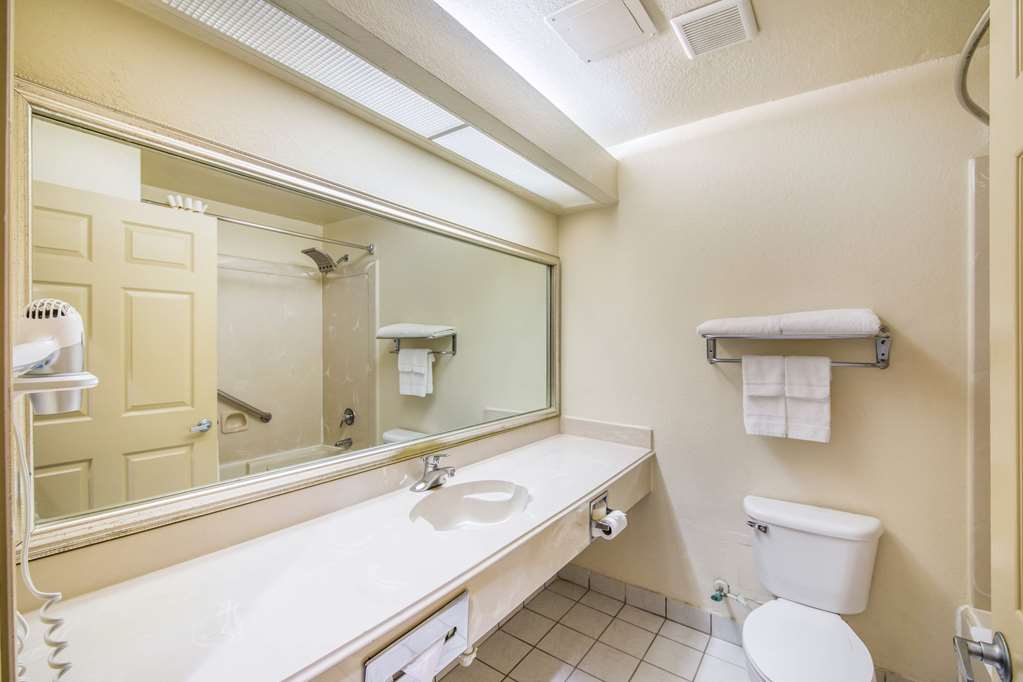 Quality Inn Bastrop - photo 20