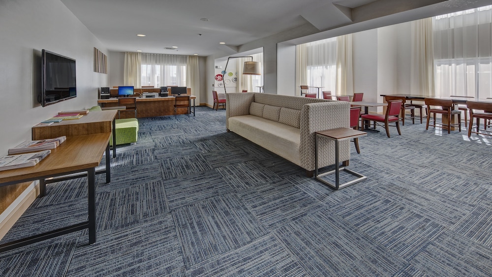 Holiday Inn Express & Suites London by IHG - photo 30