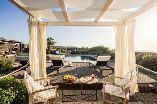Dammuso Luna Piscina Privata Con Vista Mare in Pantelleria, Italy