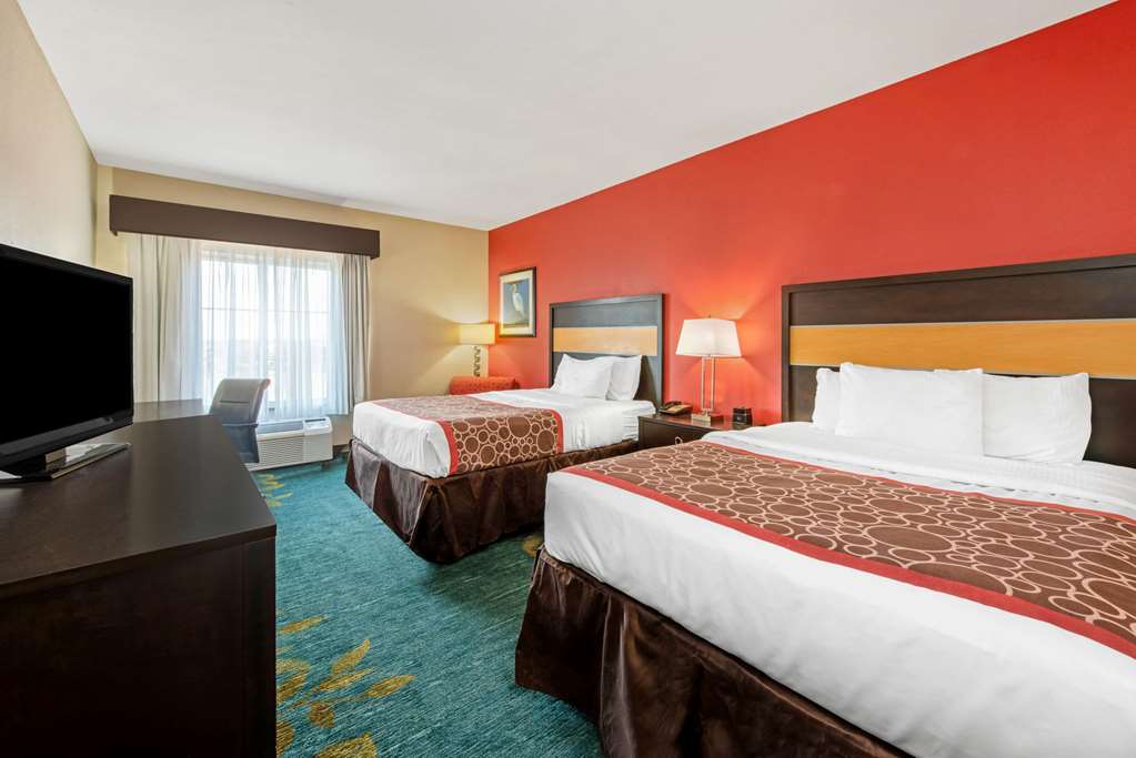 La Quinta Inn & Suites by Wyndham Leesville Ft. Polk - photo 9