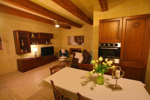 Farmhouse Renee — Qala — photo 2
