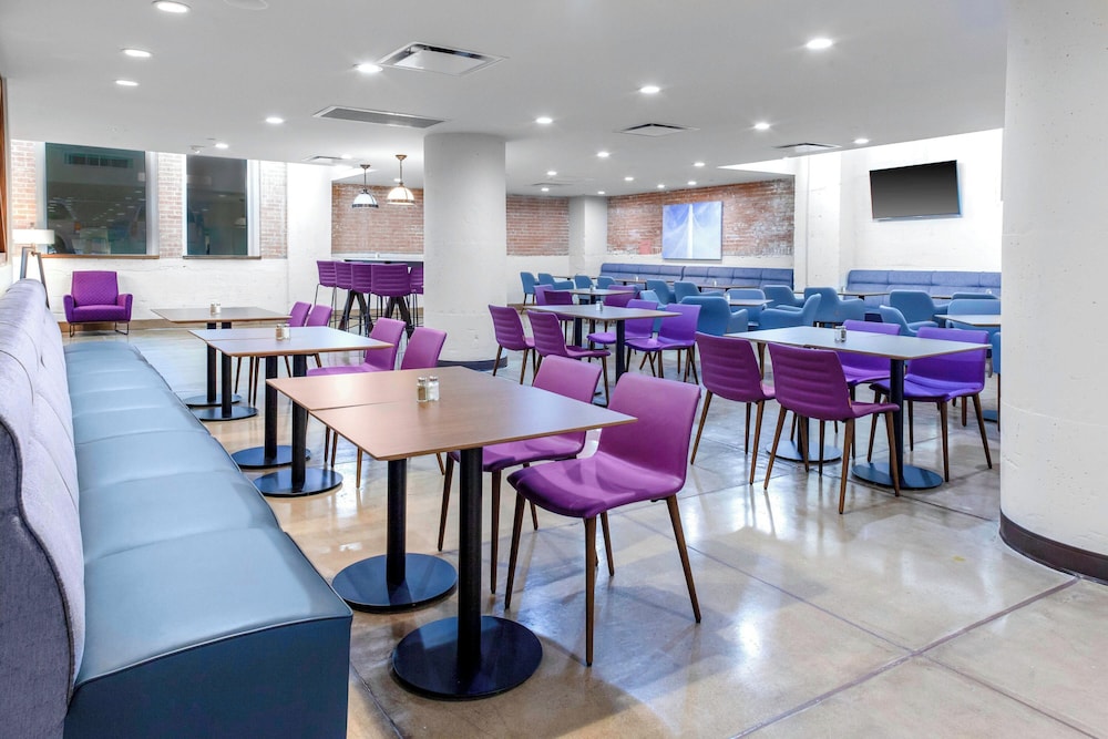 TownePlace Suites by Marriott Dallas Downtown - photo 22