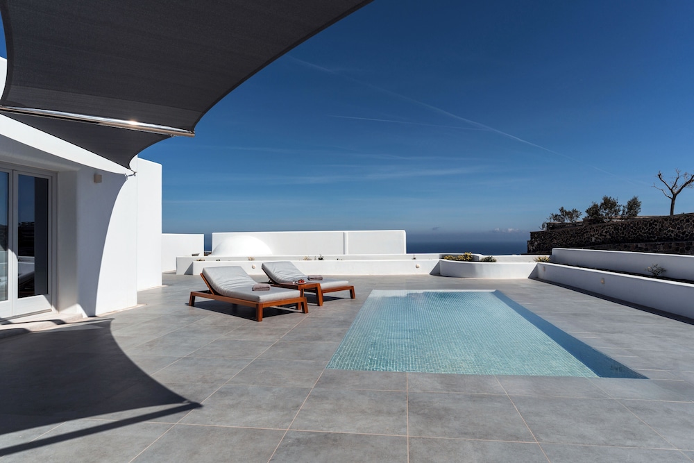 Oikos Santorini Living Concept in Fira, Greece