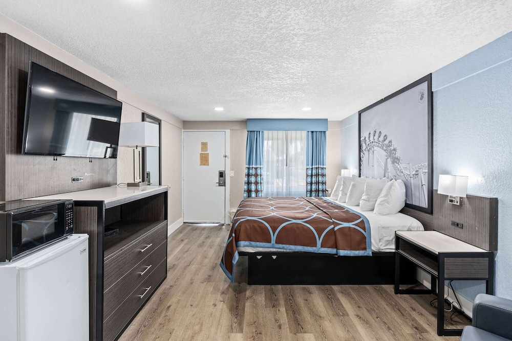 Super 8 by Wyndham Kissimmee Orlando - photo 17