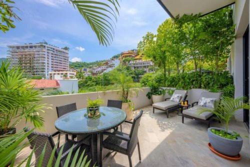 1 bd in the heart of Romantic Zone — 4-Star Luxury Hotel in Puerto Vallarta, Mexico