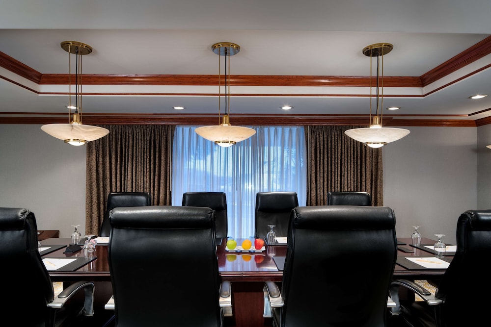 Doubletree by Hilton Philadelphia Airport - photo 46