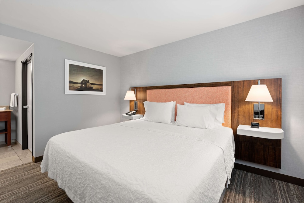 Hampton Inn & Suites Burlington - photo 7