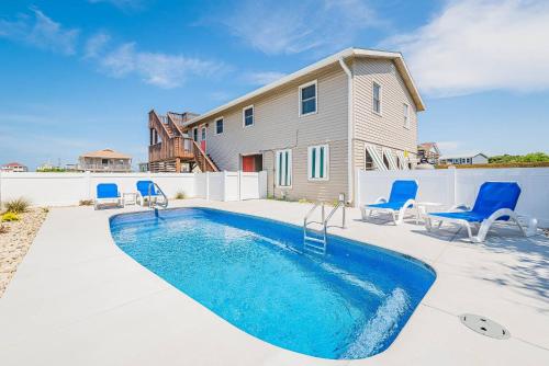 After Dune Delight K1301 Pool Rooftop Deck Ocean Views in Kill Devil Hills, United States