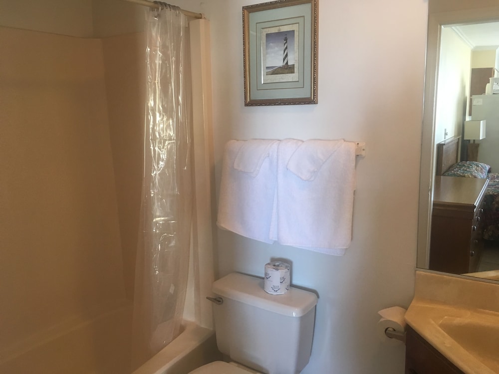 Ocean Cove Motel - photo 26