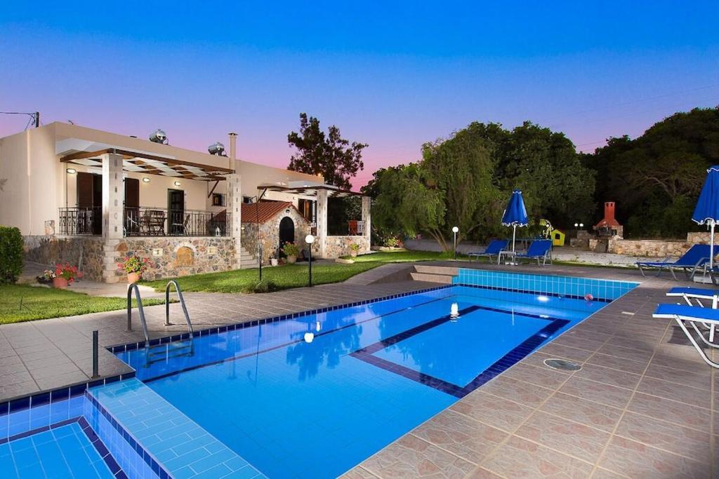 Aphrodite Villa — 4-Star Luxury Hotel in Rethymno, Greece