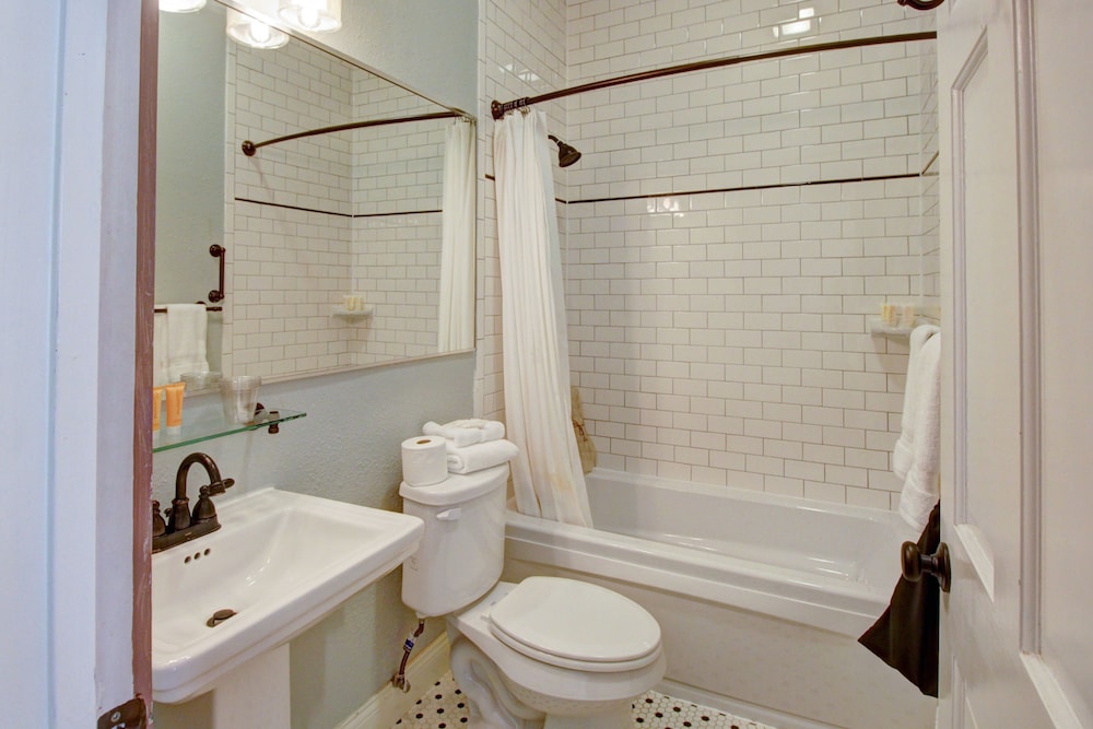 Inn on the Riverwalk - photo 55
