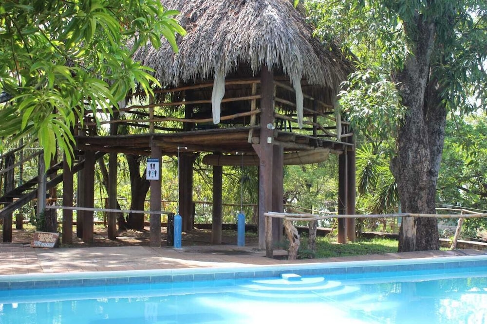 Atlakamani Surfing Resort in San Miguel, El Salvador